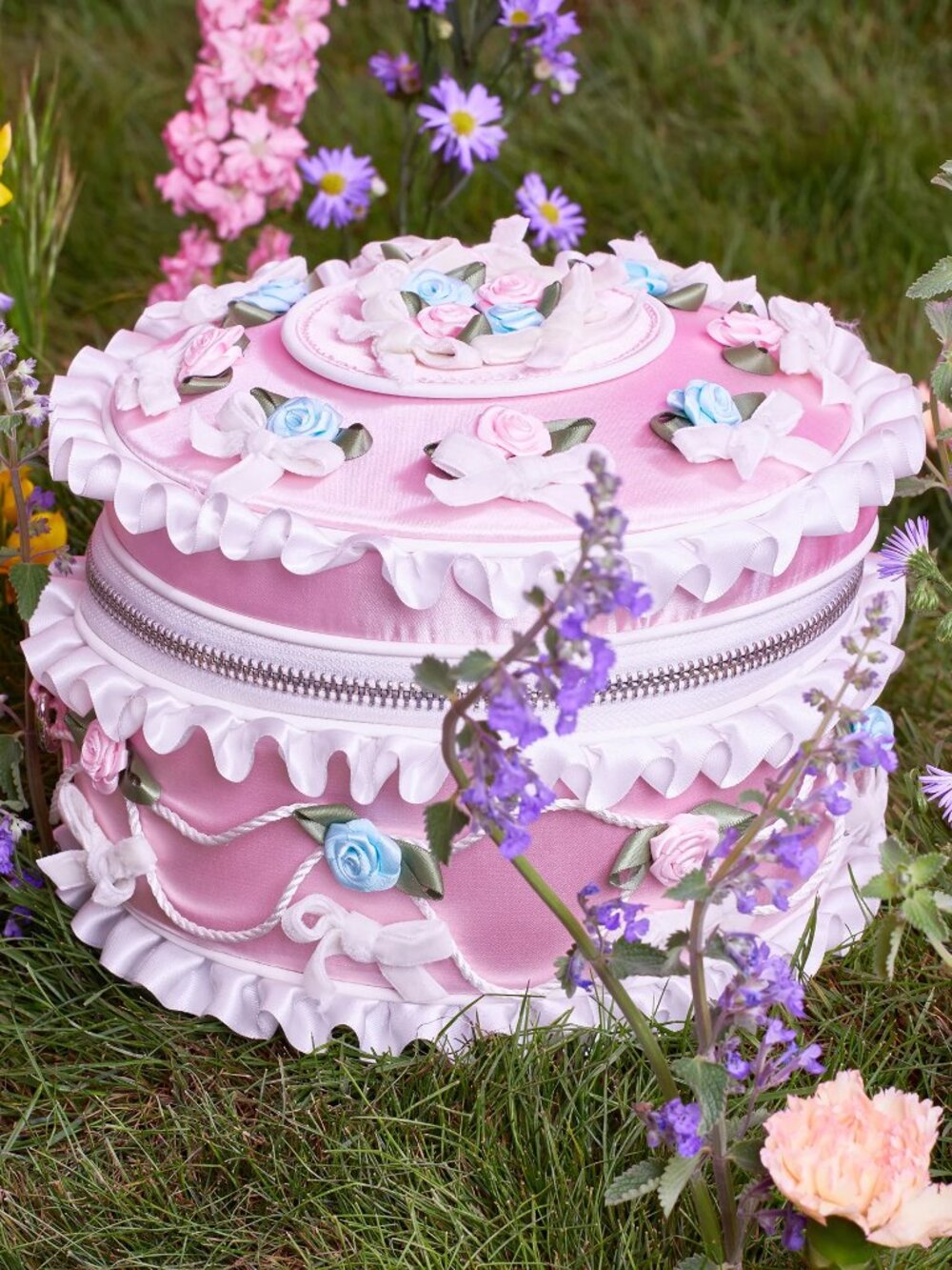 Dolls Kill Pastel Pink just desserts cake crossbody Shoulder Bag nwt sugarthrilz - Picture 6 of 7